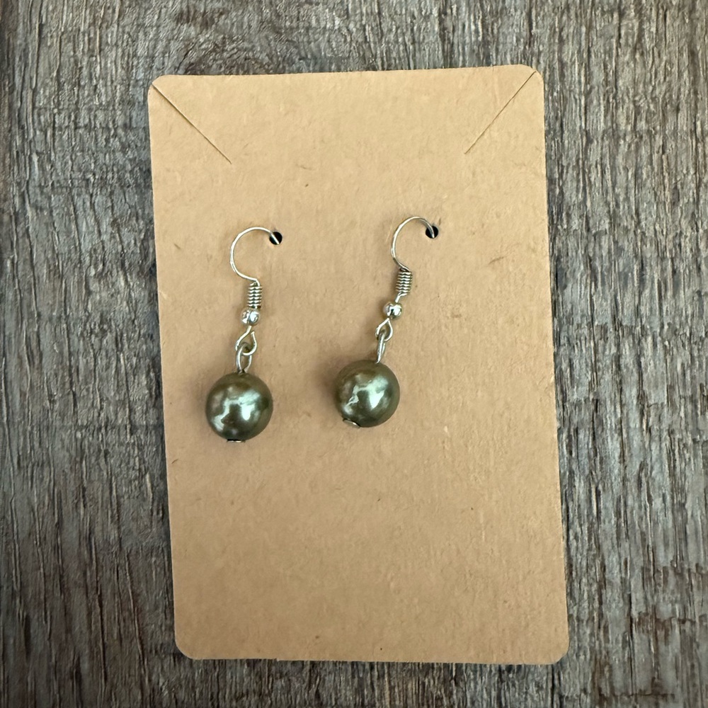 Elegant Green Pearl Drop Earrings